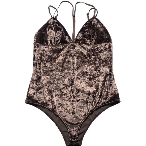 HONEY PUNCH Crushed Velvet Bodysuit Velvety Burgundy Brown - Picture 2 of 11